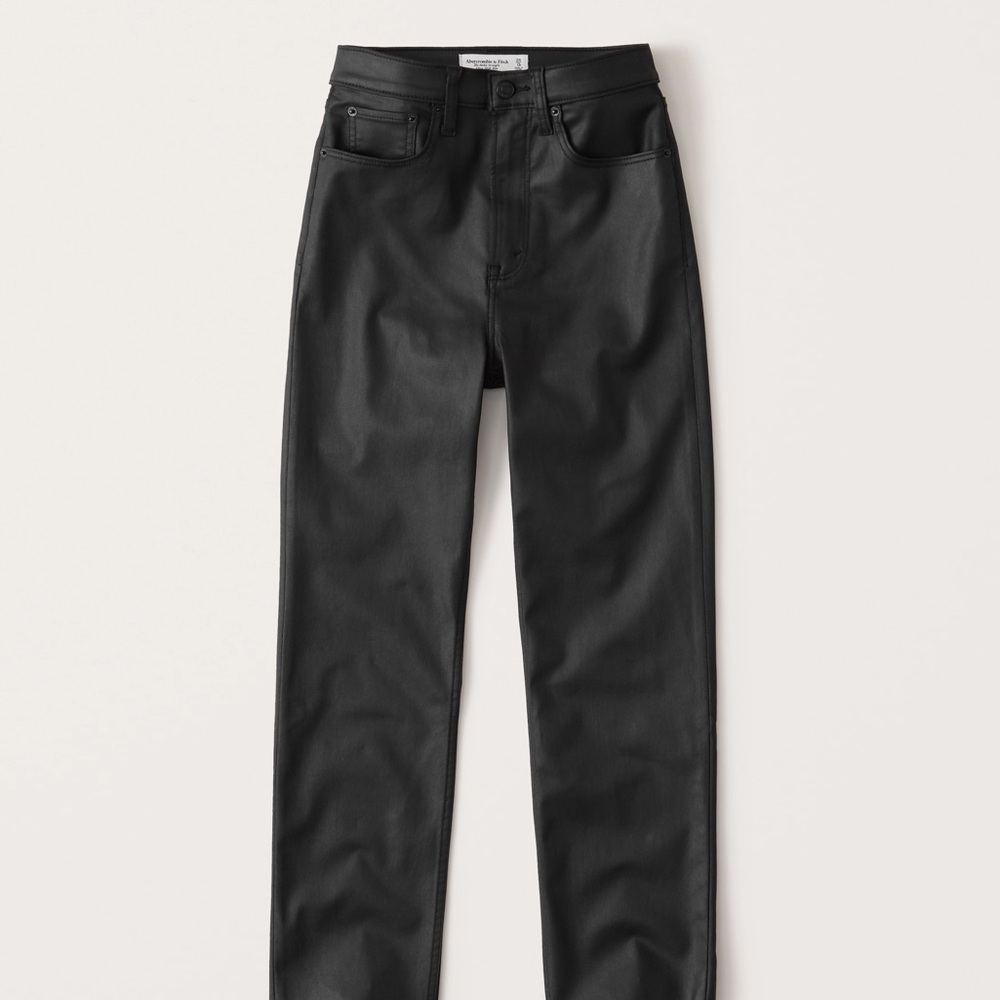 A&F Curve Love Ankle Straight Ultra High Rise jeans - Size 26/2 Short